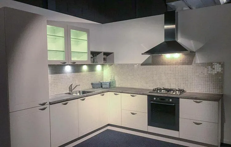 Showroom sale SHELBY-421 Wateringen