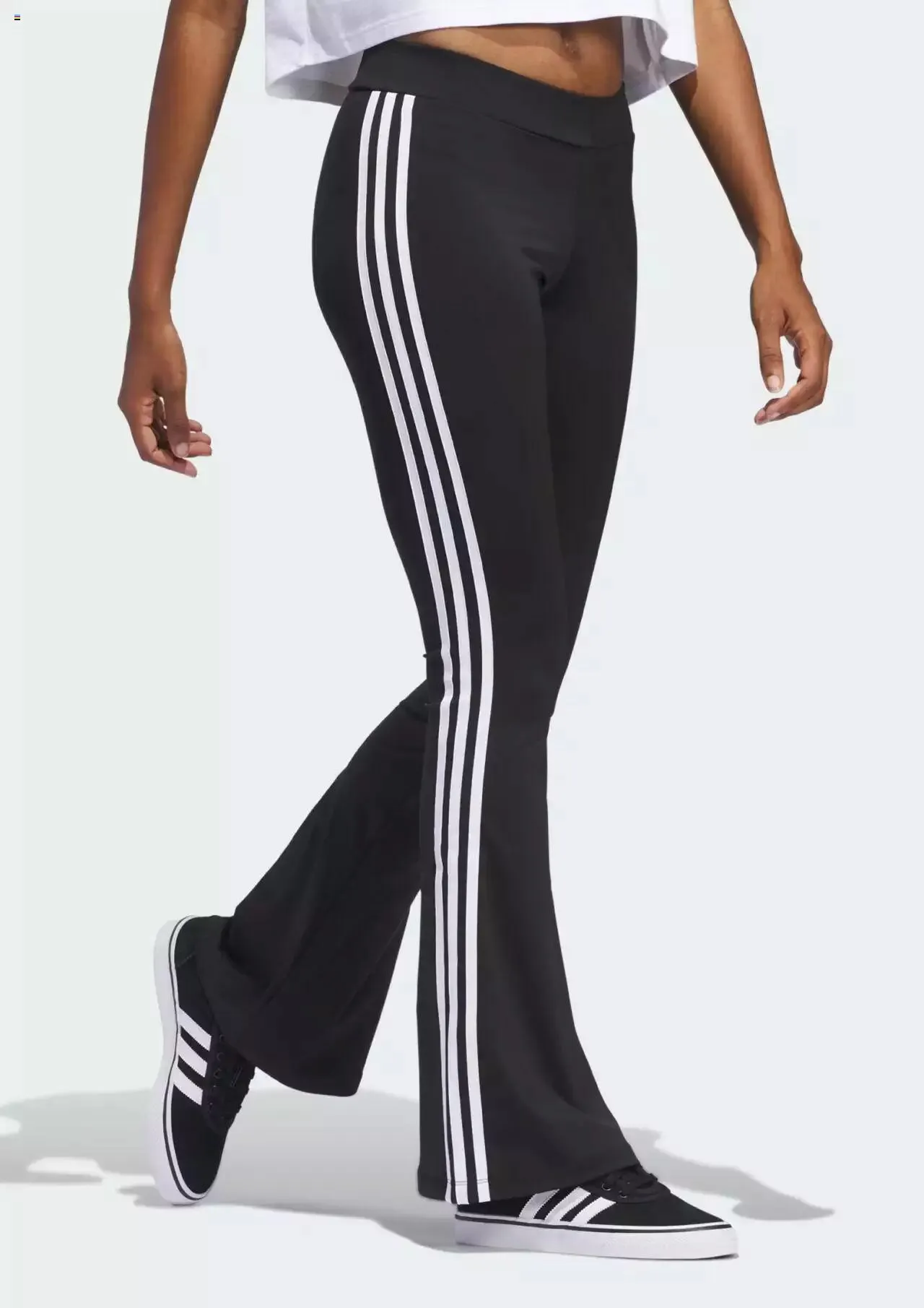 Adidas - Women van 31 december tot 31 december 2023 - Folder pagina 10