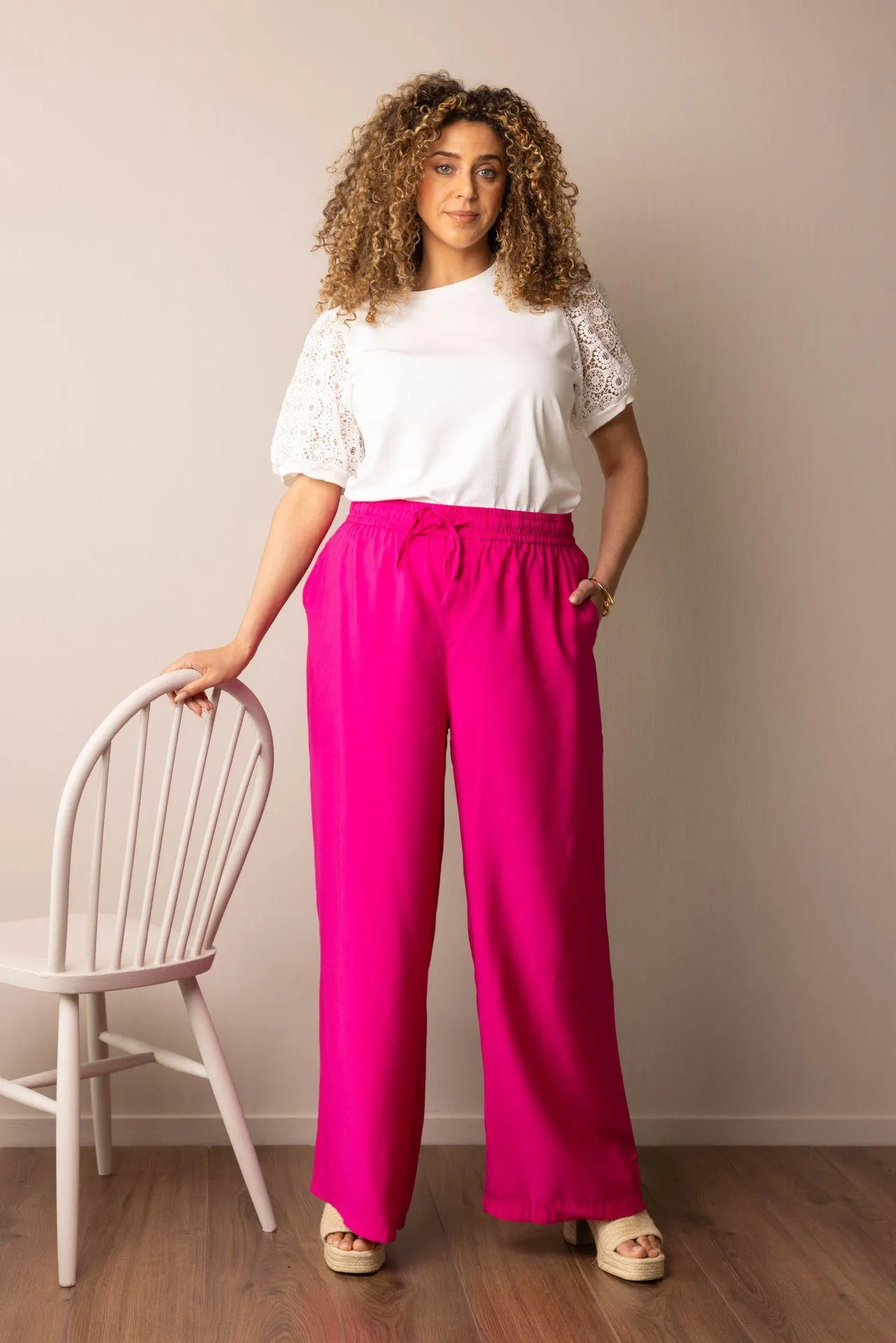 Roze wijde broek