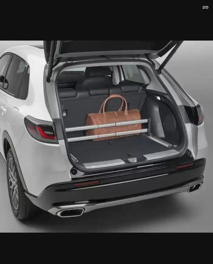 ZR-V Accessories van 19 november tot 30 juni 2025 - Folder pagina 25