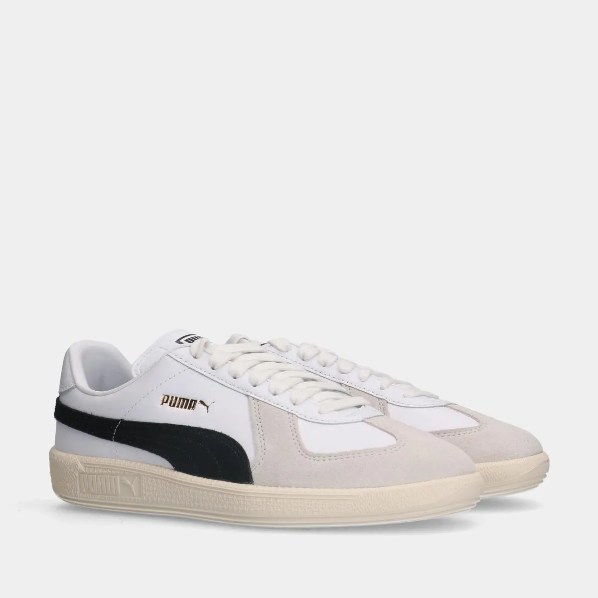 Puma army trainer white sneakers