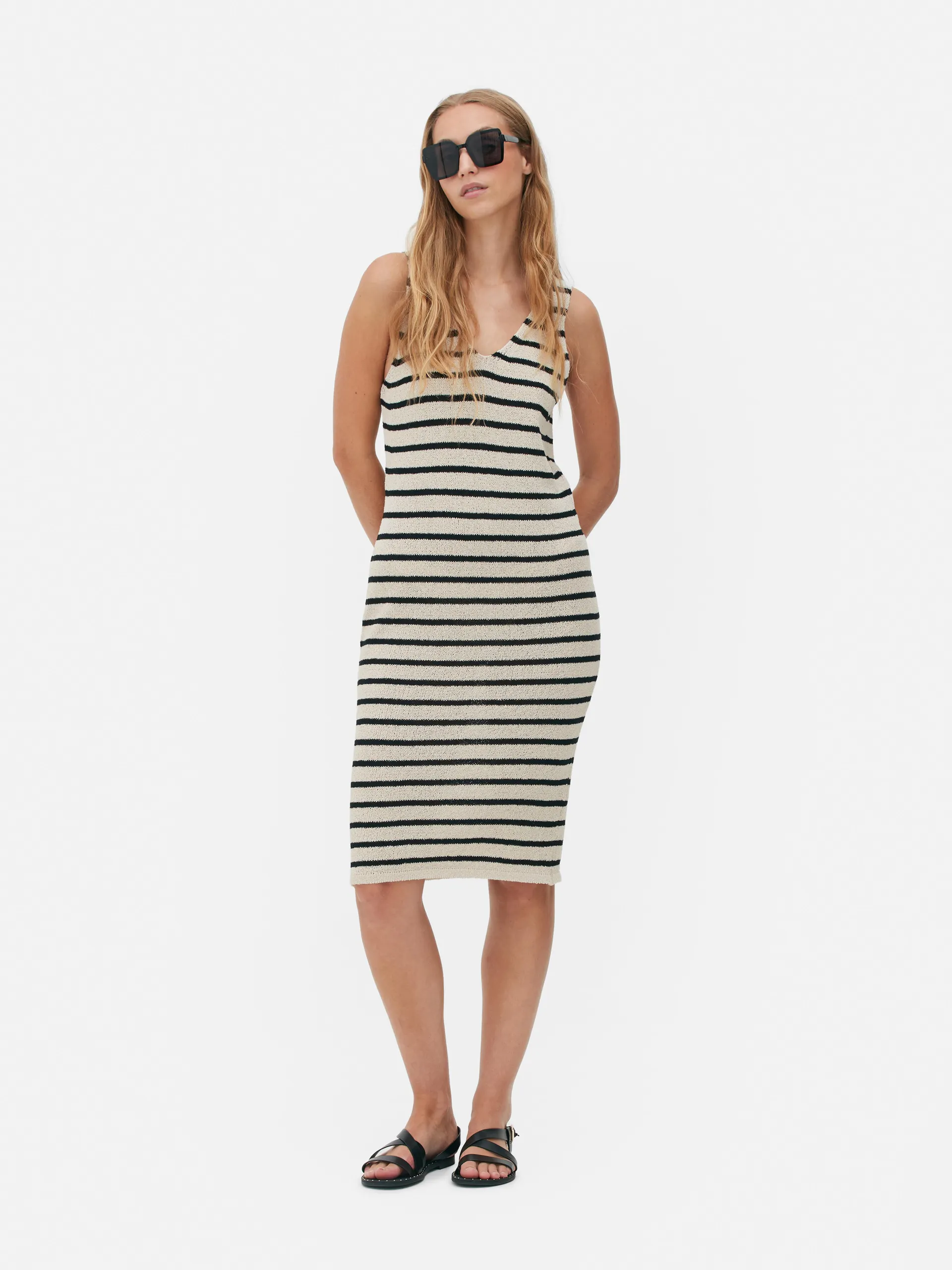 Vestido midi de punto a rayas