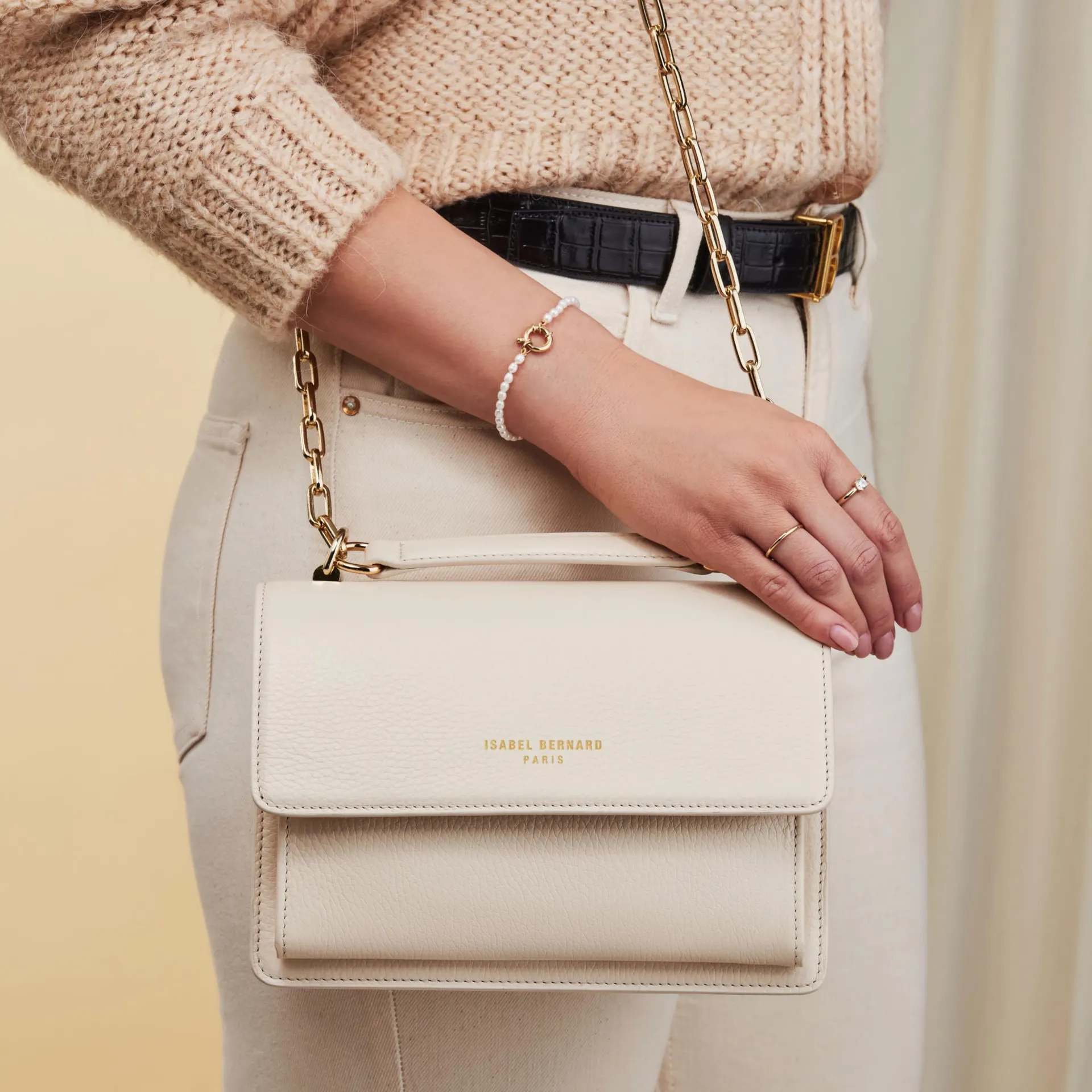 Isabel Bernard Femme Forte Valerie crème leren schoudertas van kalfsleer IB21044