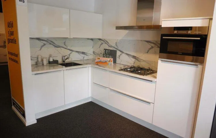 Showroom sale SIGNUM-200-F Zoetermeer