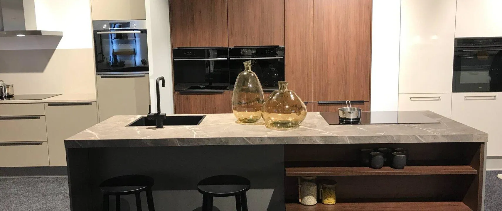 Showroom sale TAUTZ-840 / DARRO-970 Rotterdam