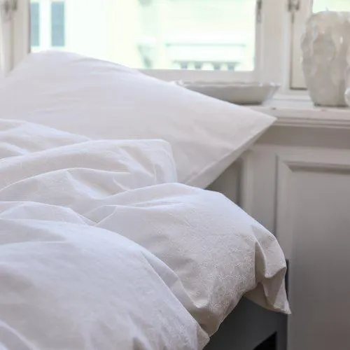 Dekbedovertrek BIBI 140x200 wit met borduur