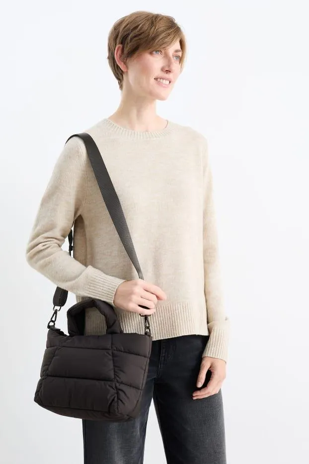 Kleine shopper met stiksels en afneembare draagriem