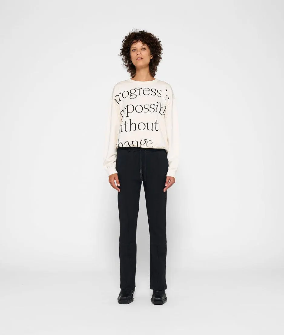 closed slit stretch jogger