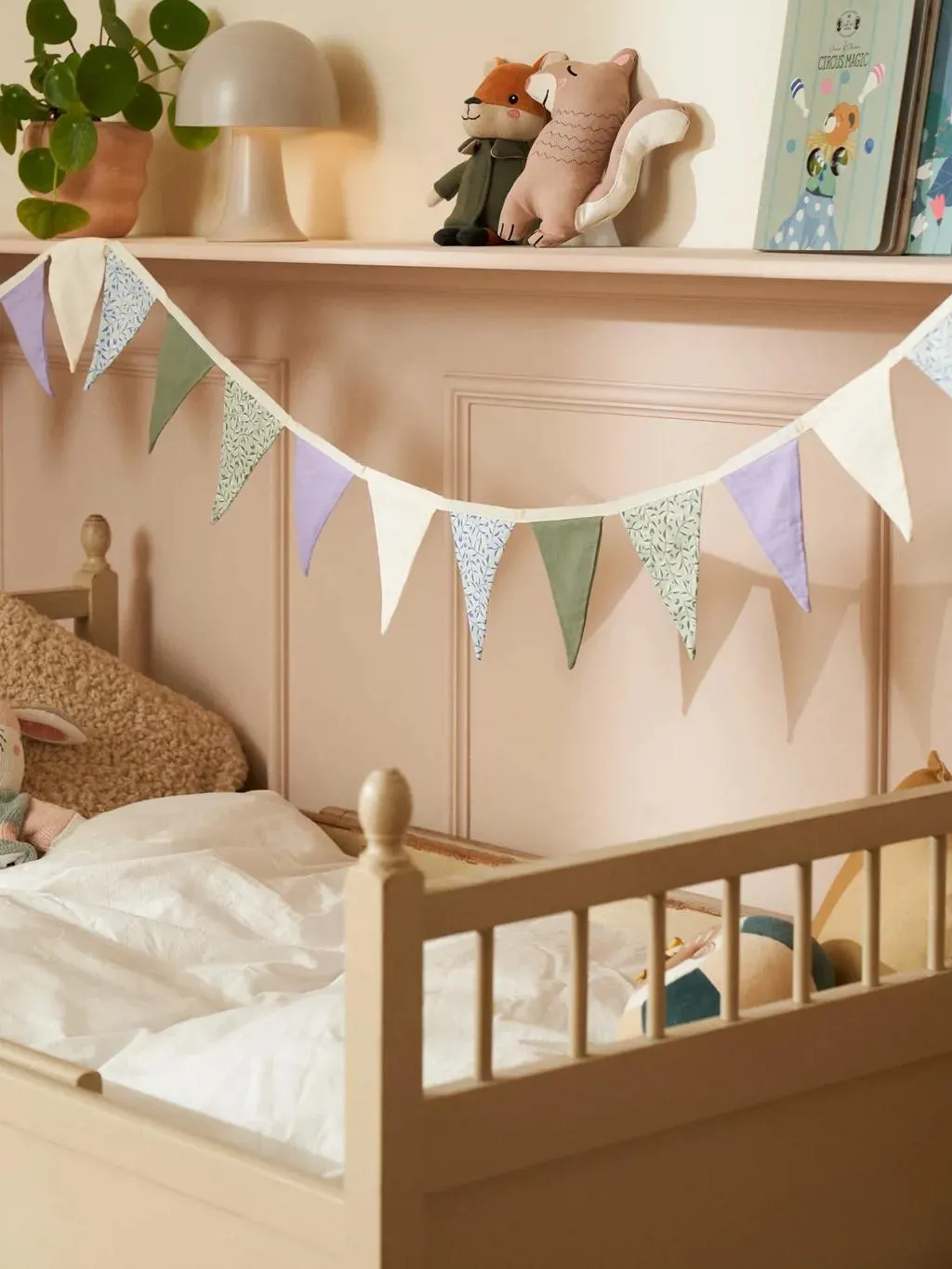 Slinger met vlaggetjes