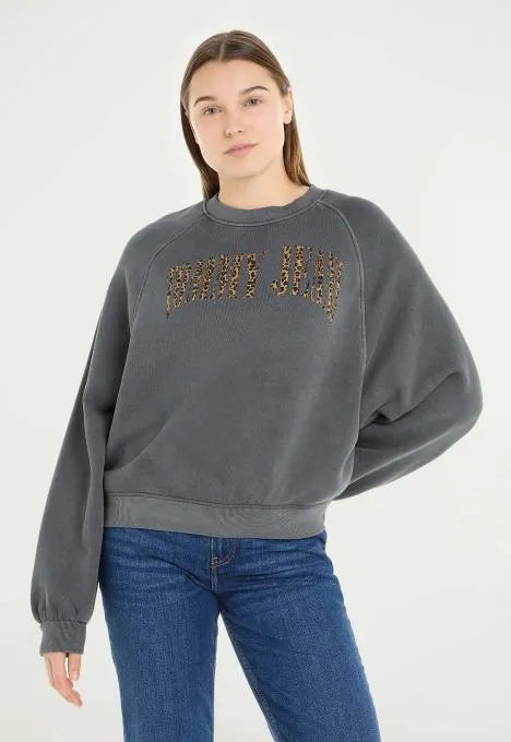 Leo Crew Sweater