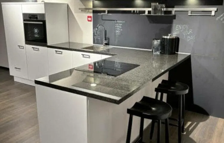 Showroom sale SALIRA-427 Oss