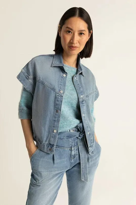 Bloezend jeansjack