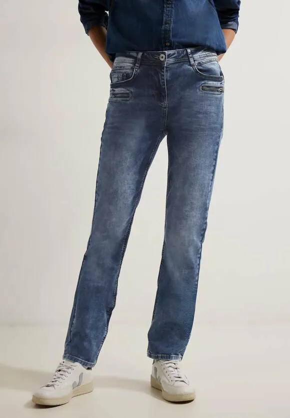 Slim fit jeans