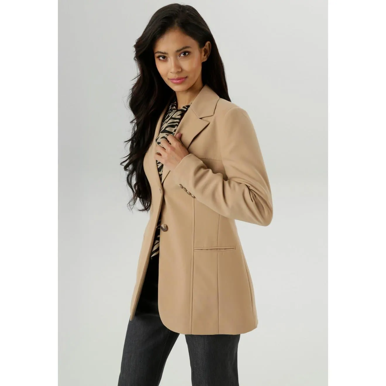 Aniston SELECTED Jasje met reverskraag en paspelzakken - nieuwe collectie