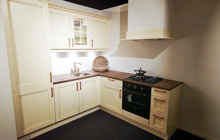 Showroom sale VANTAGE-447 Leiderdorp