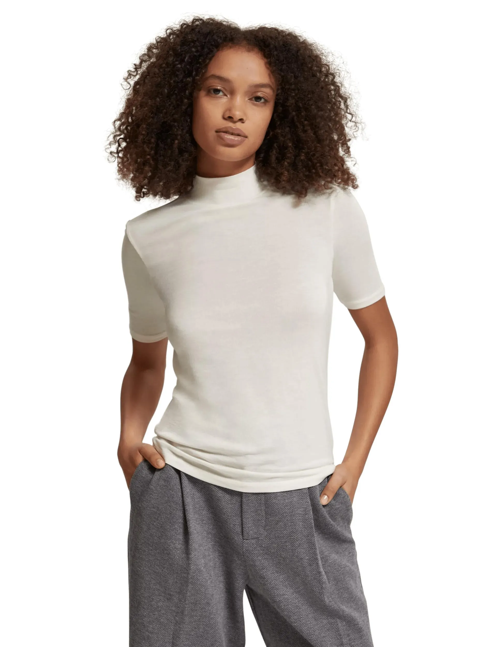 Short-sleeved mockneck T-shirt