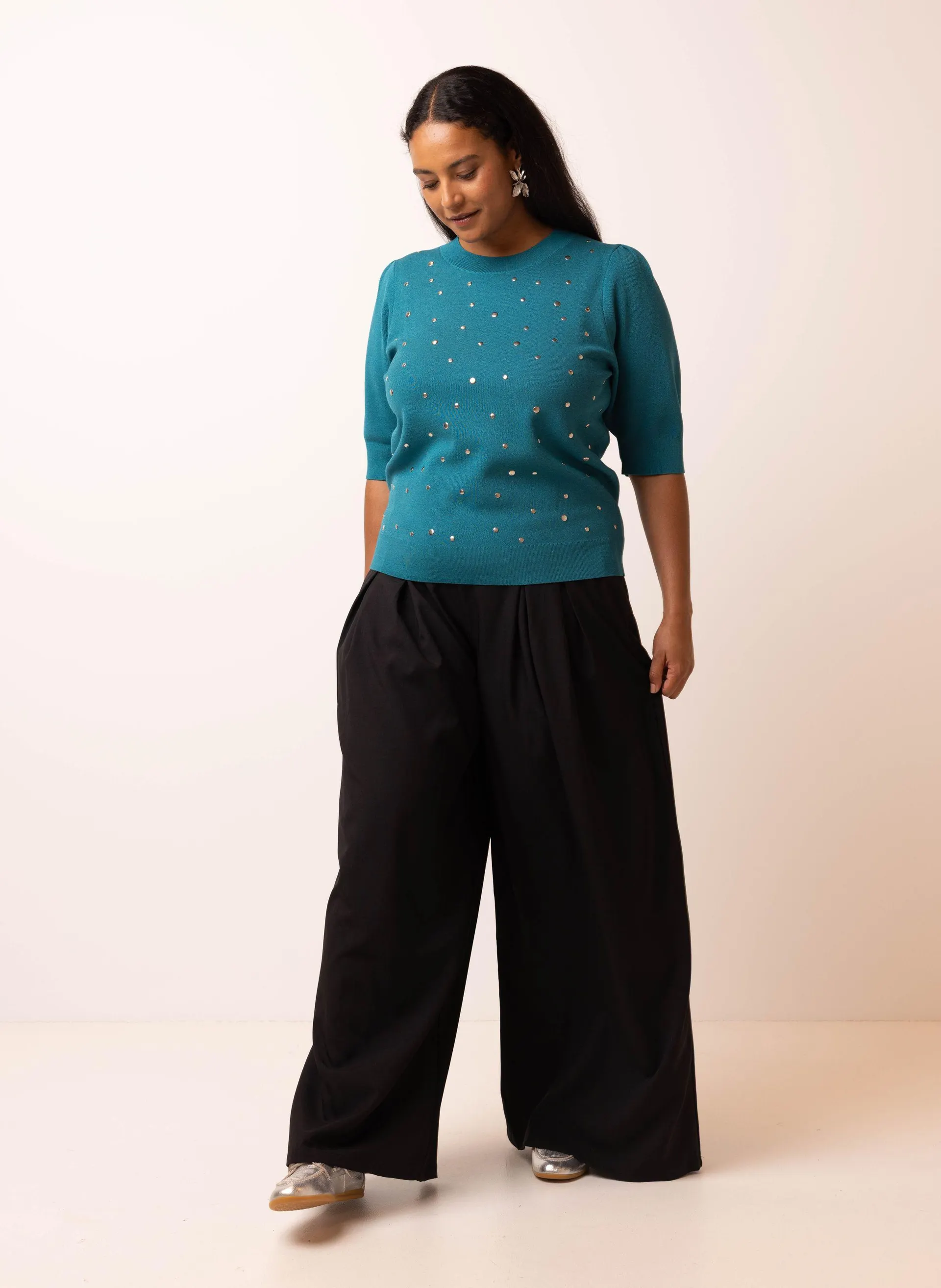 Zwarte wijde broek met plooien