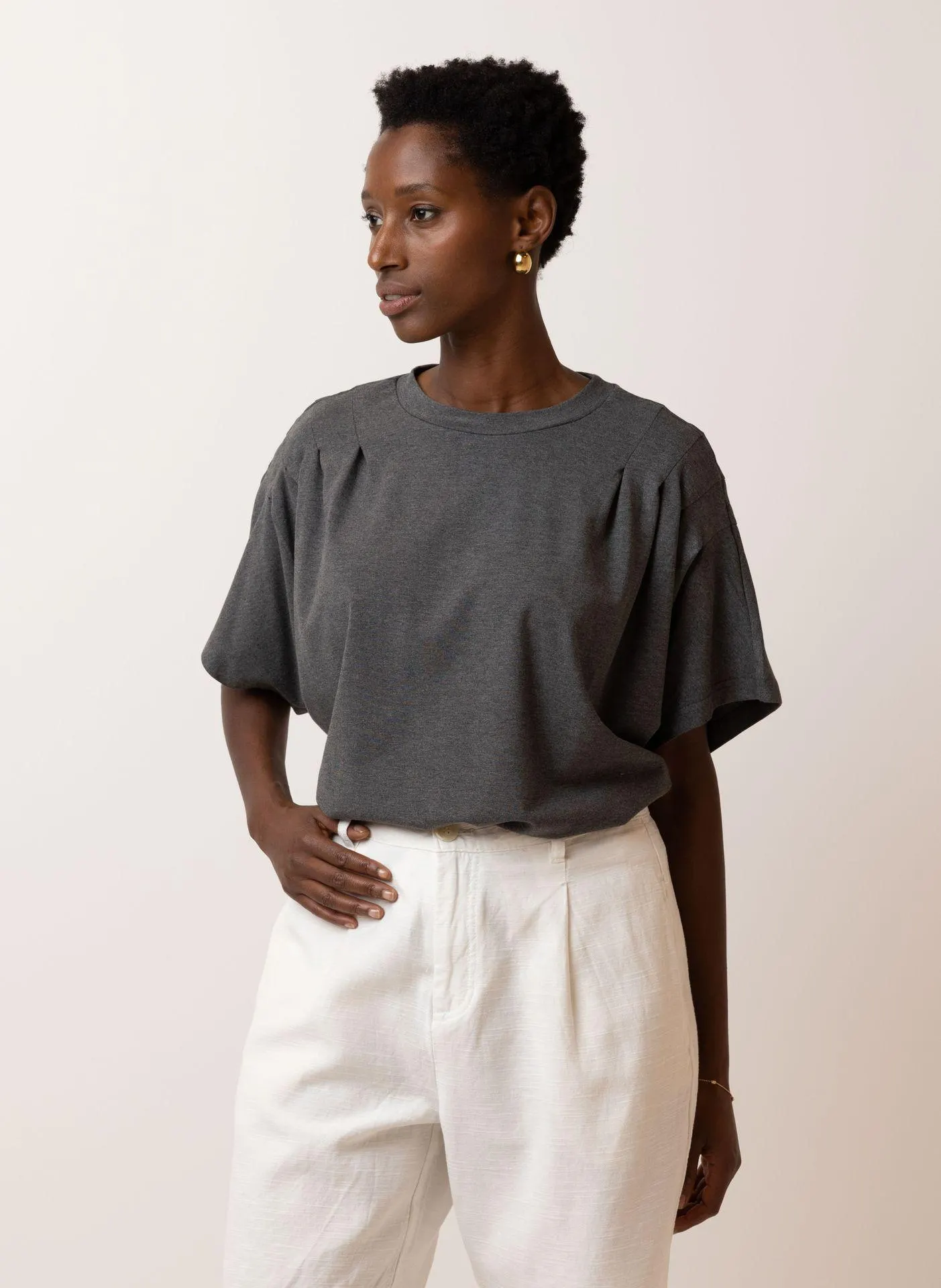 Grijs shirt met plooidetails