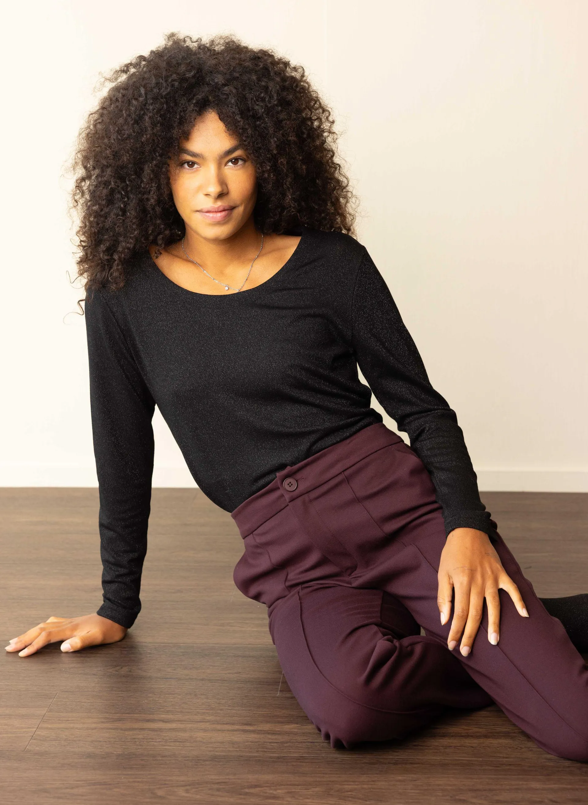 Zwart shirt met glans