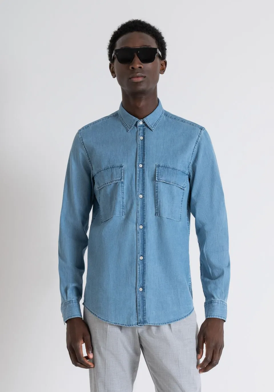 ISTANBUL REGULAR FIT SHIRT IN WASHED DENIM COTTON