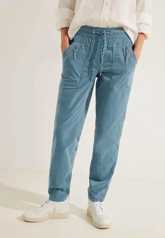 Casual fit broek van fijne corduroy