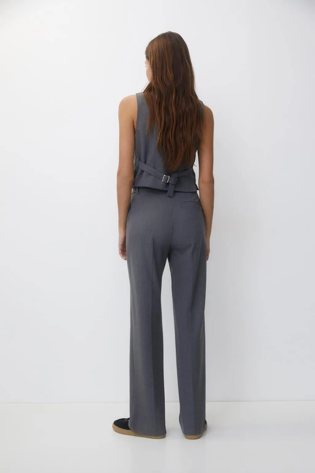 NETTE BROEK IN RECHT MODEL