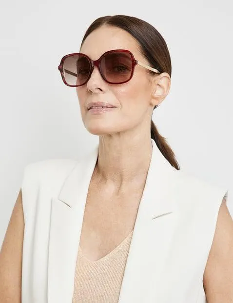 Grote zonnebril met edelstalen beugel