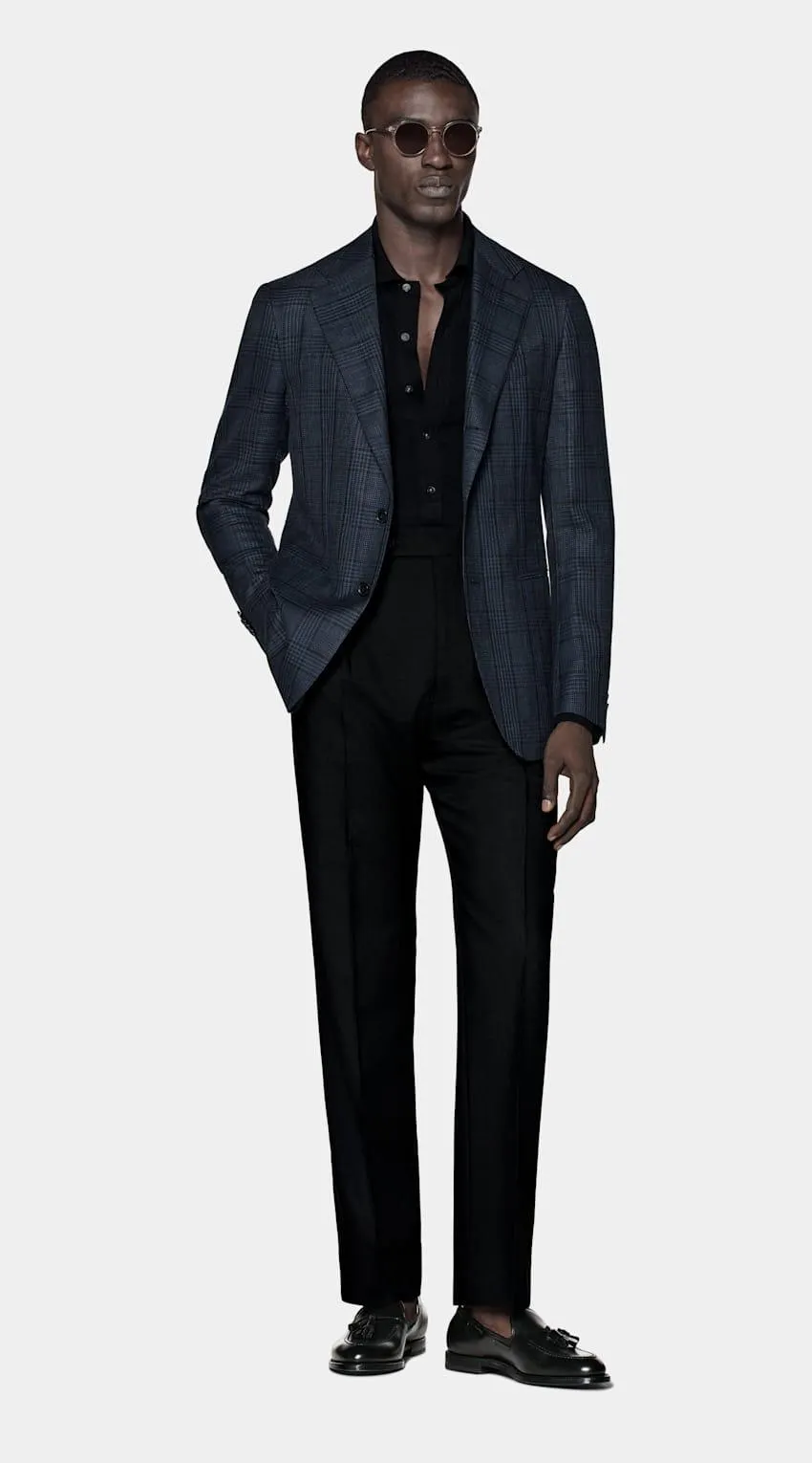 An adaptable slim-tailored pick with just the right touch of pattern, this handsome navy Havana blazer features a natural shoulder and understated check.
