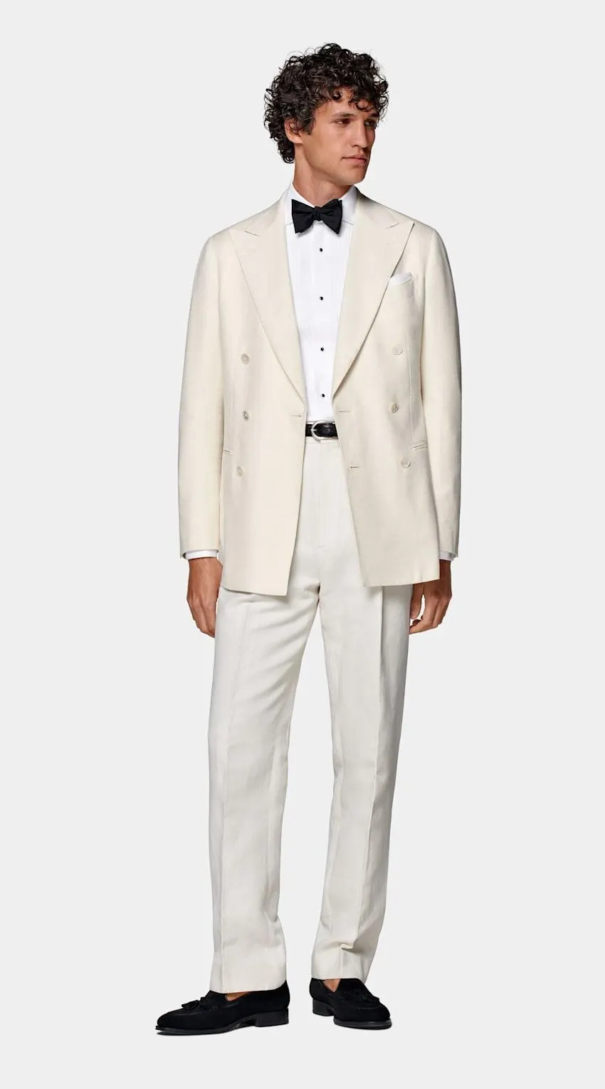 Just at home at an upscale resort as it is at a black-tie event, this versatile off-white Havana jacket offers a tailored double-breasted fit with elegantly timeless appeal.