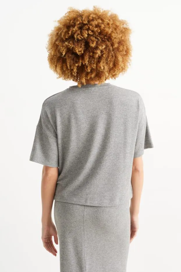 Pletený svetr - s krátkým rukávem