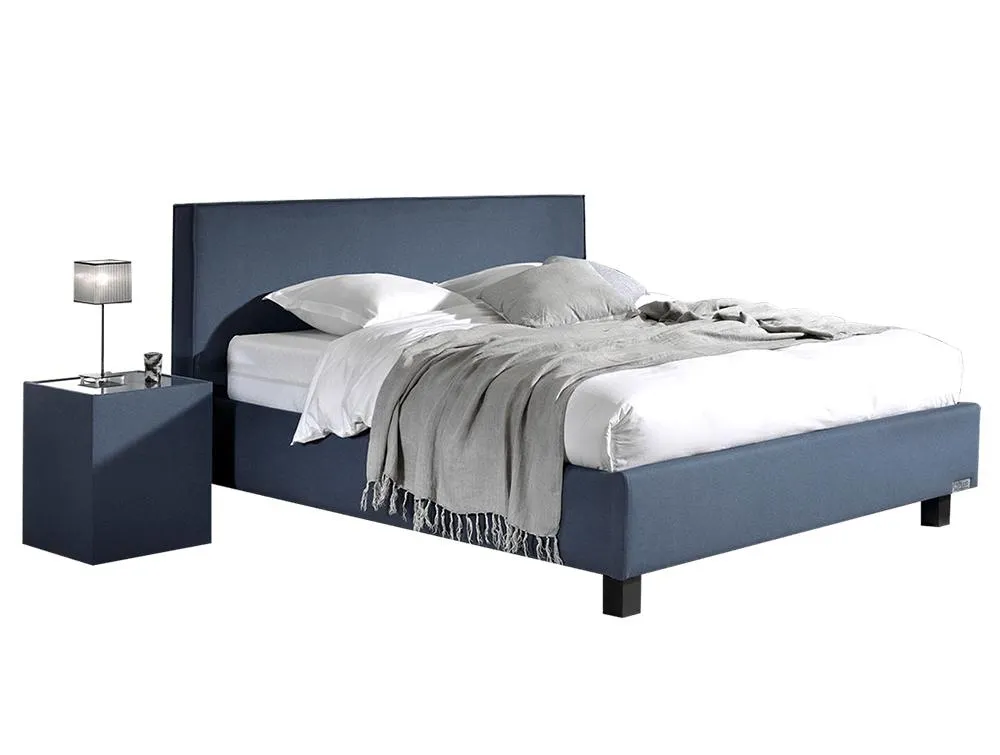 Puur ledikant gestoffeerd