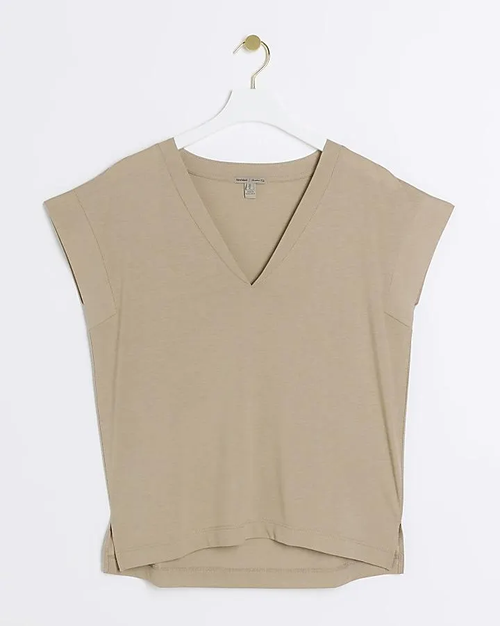 Beige v neck smart t-shirt