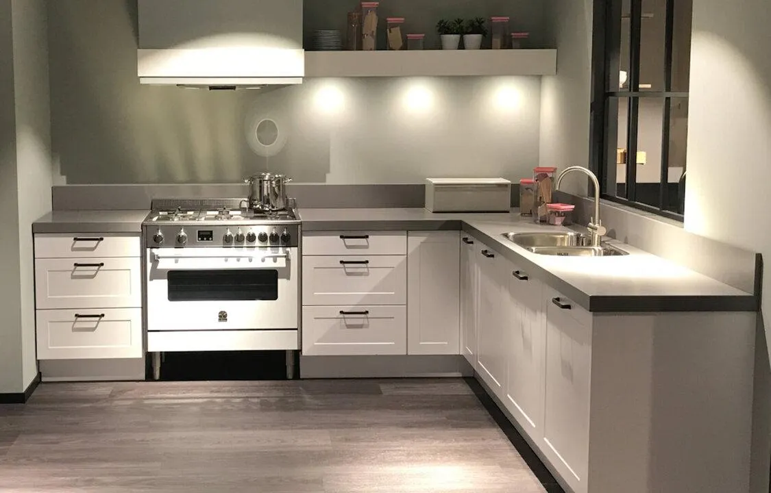 Showroom sale NERVOR-764 Son