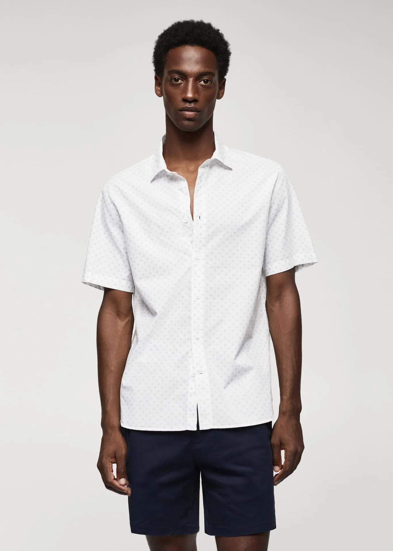 Camisa 100% algodón manga corta mircoestampado