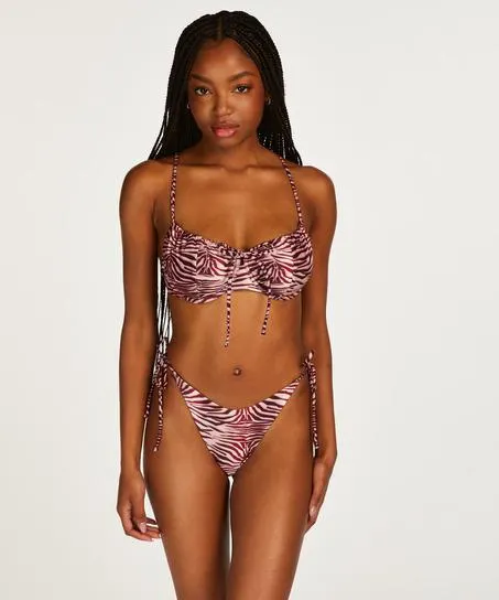 Hoog uitgesneden bikinibroekje Brazil - Rood