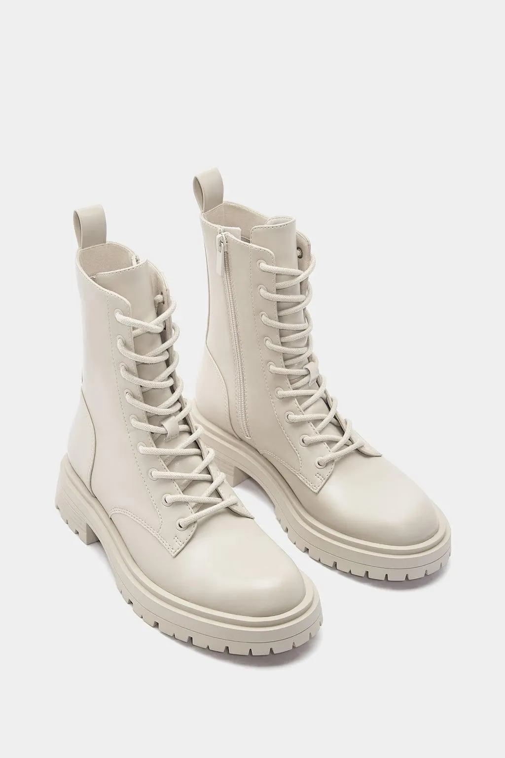 FLAT LACE-UP ANKLE BOOTS