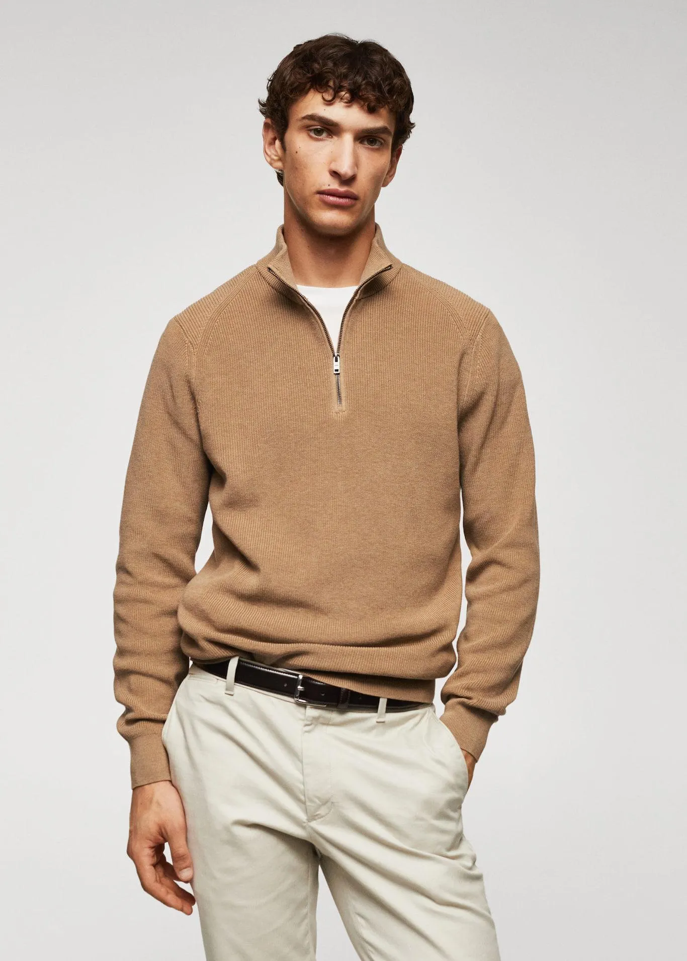 Trui met trechterhals