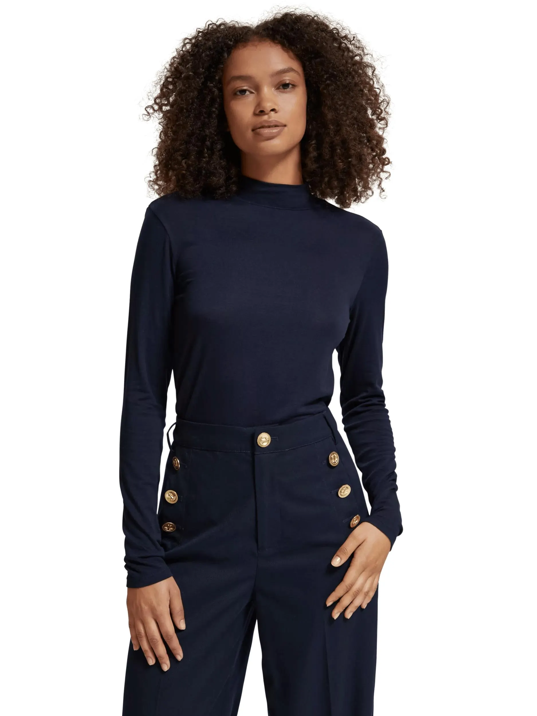 Long-sleeved mock neck T-shirt