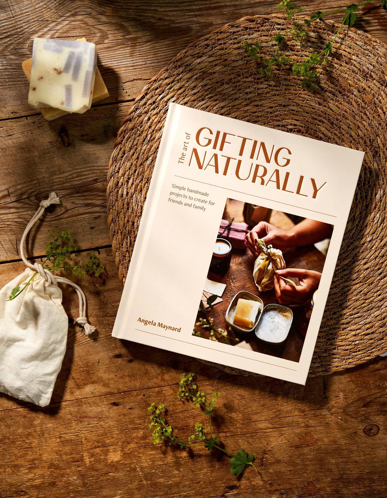 The Art of Gifting Naturally