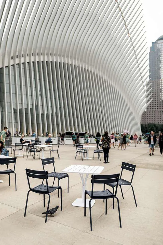 Fermob tuinstoel Luxembourg met armleuning