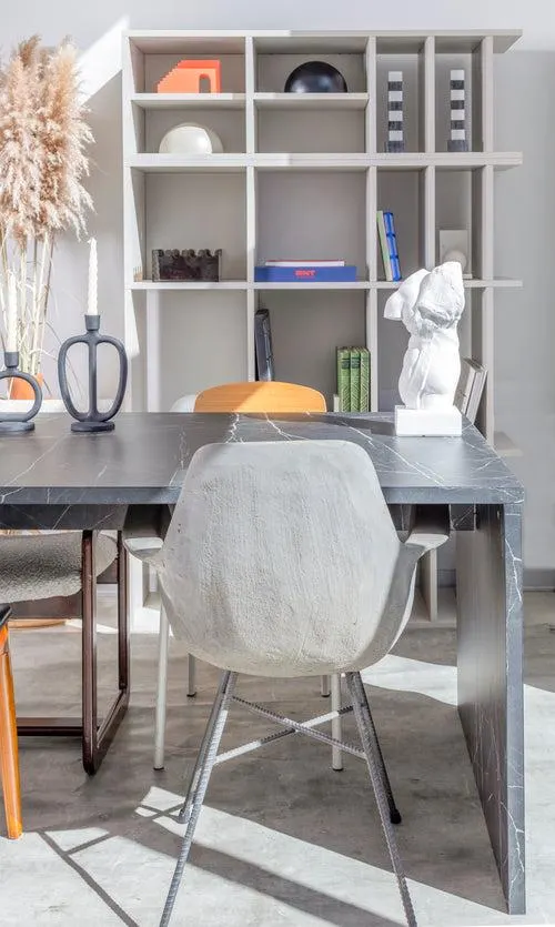 Eettafel met zwart marmer effect in melamine 160 cm ALBERTA