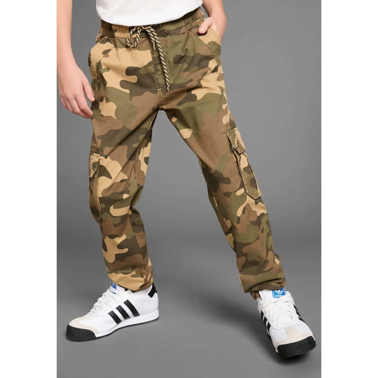 KIDSWORLD Cargobroek In coole camouflagekleur