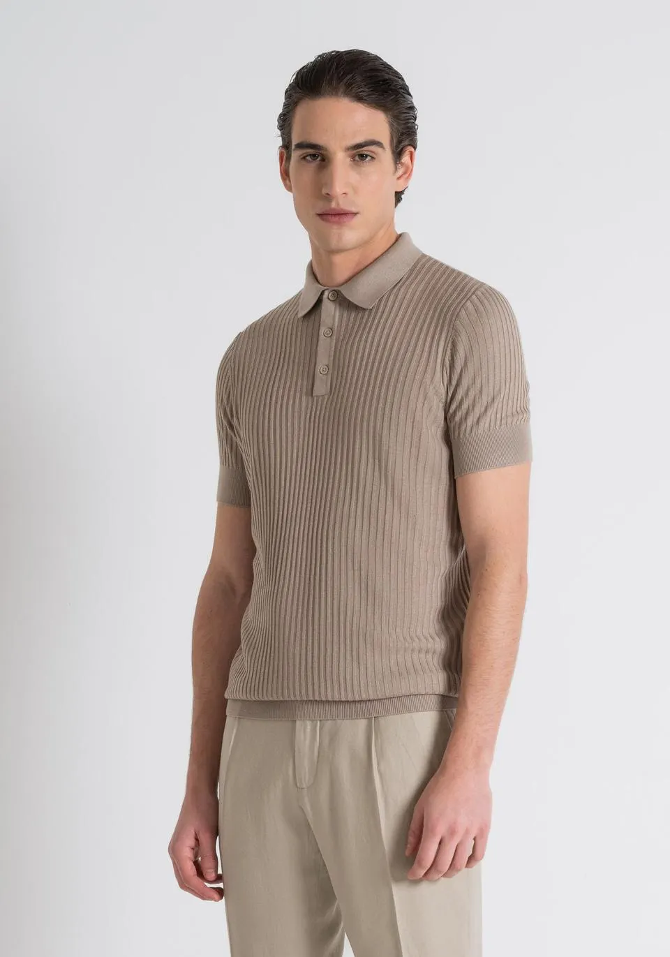 SLIM FIT KNIT IN VISCOSE BLEND YARN