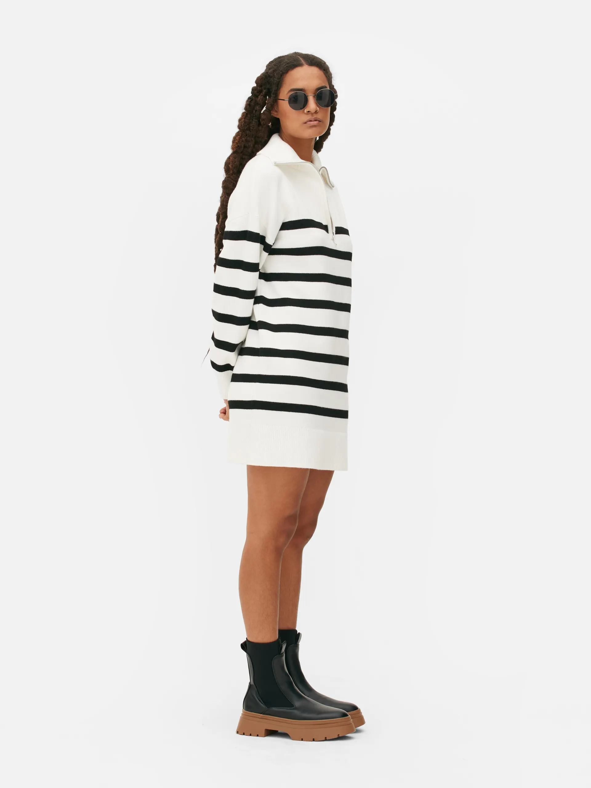 Pulloverkleid mit halblangem Reißverschluss