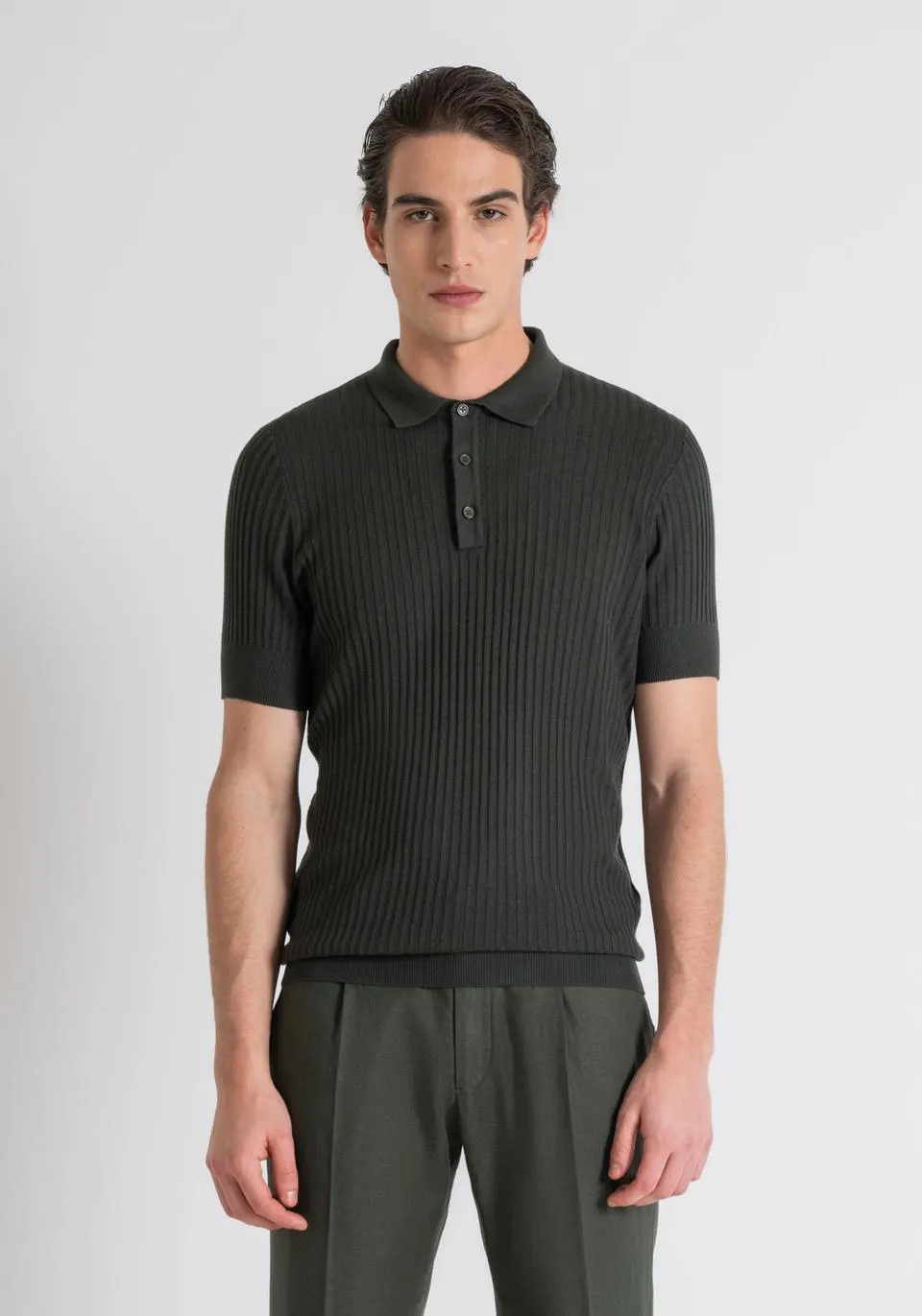 SLIM FIT KNIT IN VISCOSE BLEND YARN