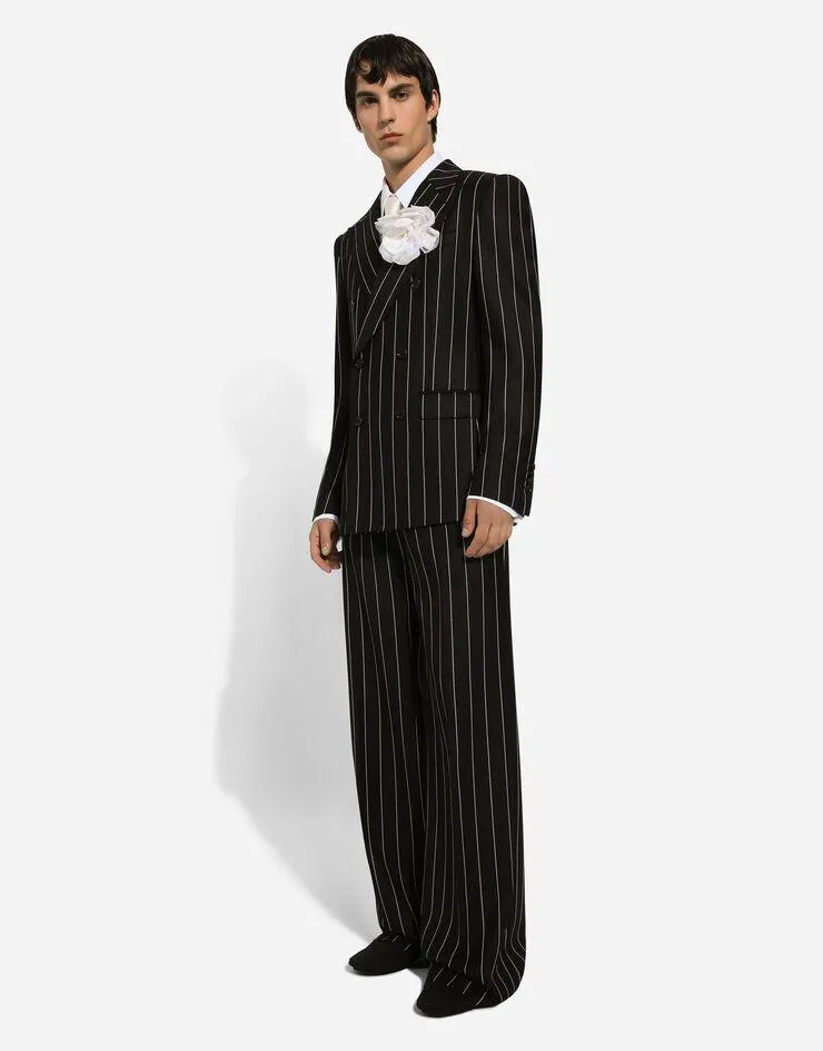 Broche avec fleur en soie