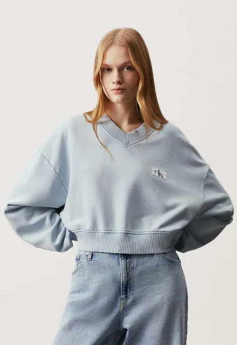 Woven Label V-neck Sweater