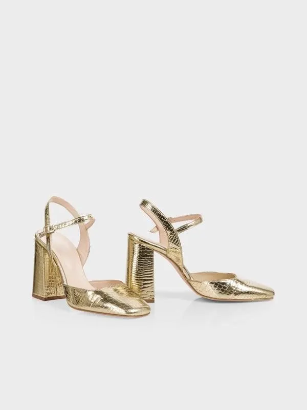 High heels in jarenzeventigstijl