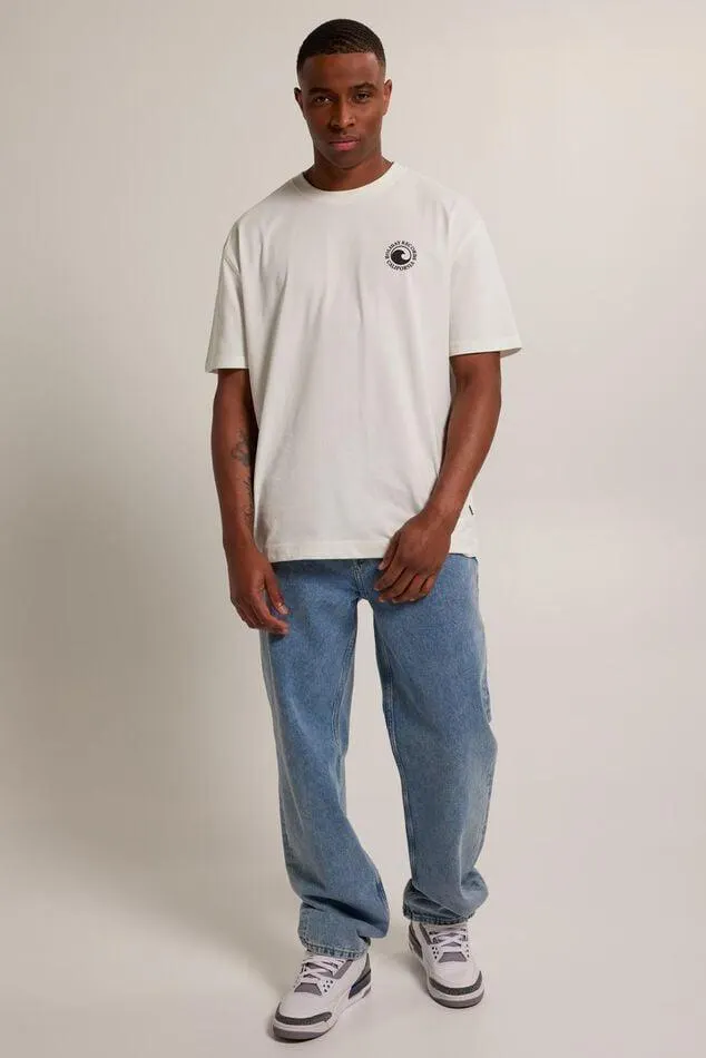 Relaxed fit T-shirt with a round neckline