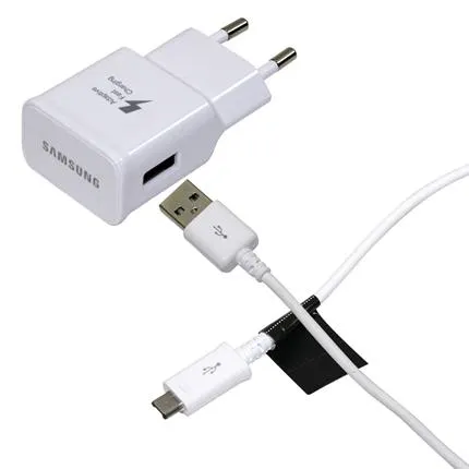 Samsung Snellader Micro USB 2000mA Wit